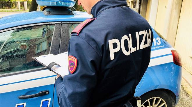 Pachino, la Polizia arresta quattro persone per furto e rapina ...